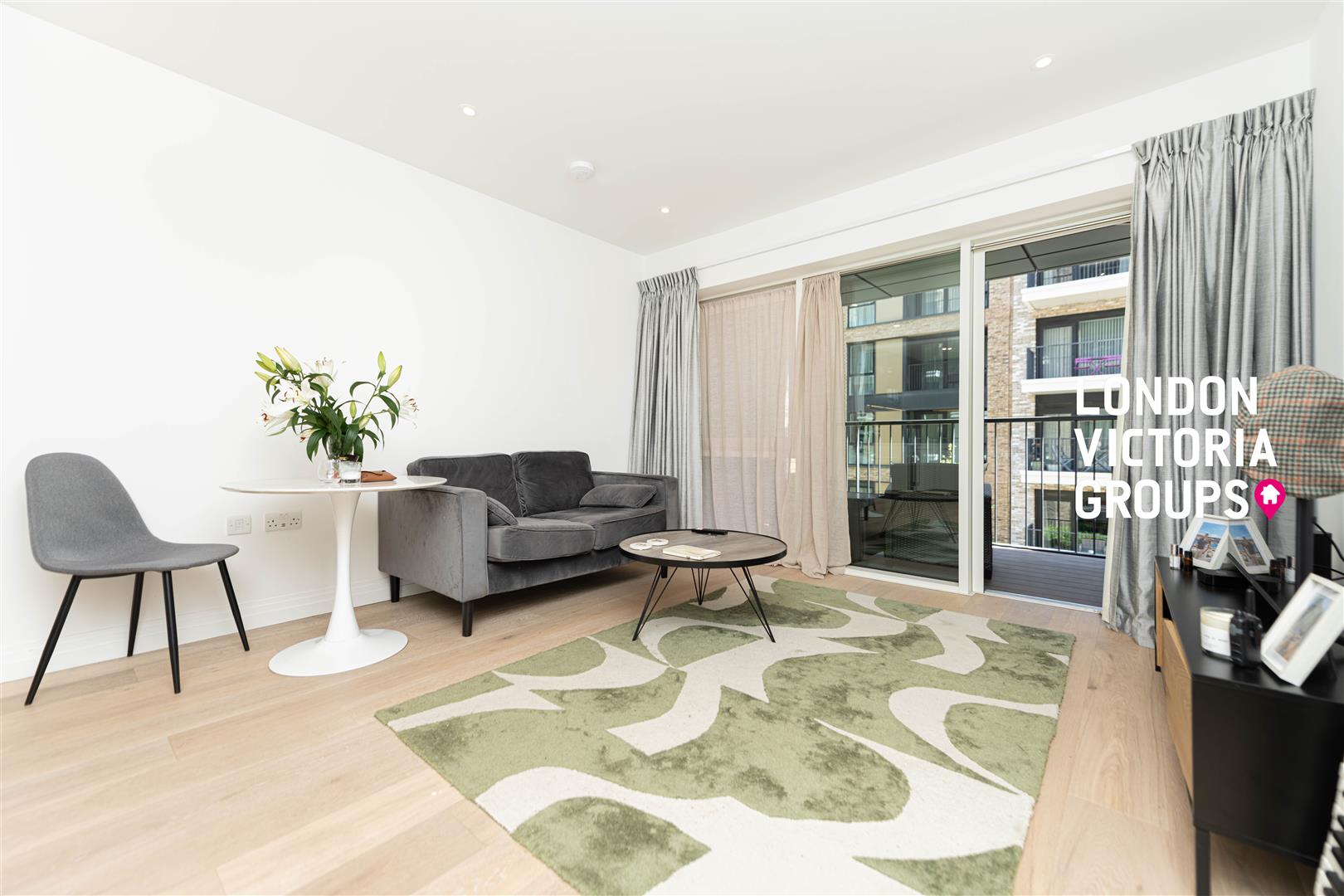 1 bed property in Westwood Building, 4 Lockgate Road, London
